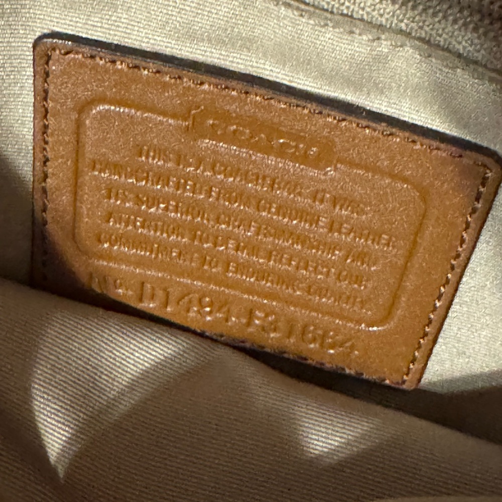 Coach Hadley Leather D1494-F31664 Crossbody Handbag Colorblock Ivory & Brown - Picture 2 of 10